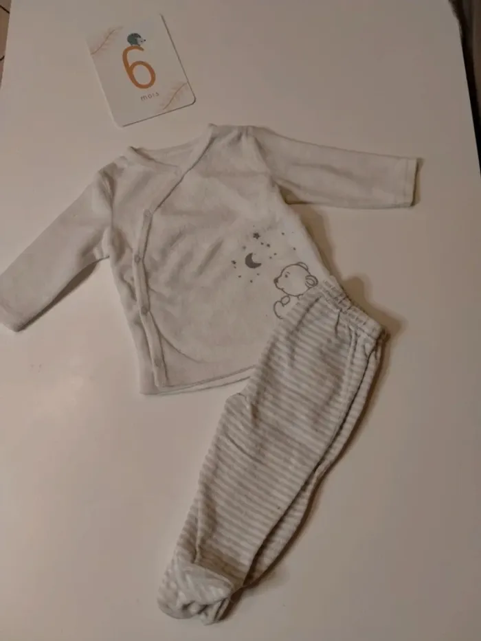 Pyjama bébé 2 pièces Marque Chocolatine Taille 6 mois - photo numéro 2