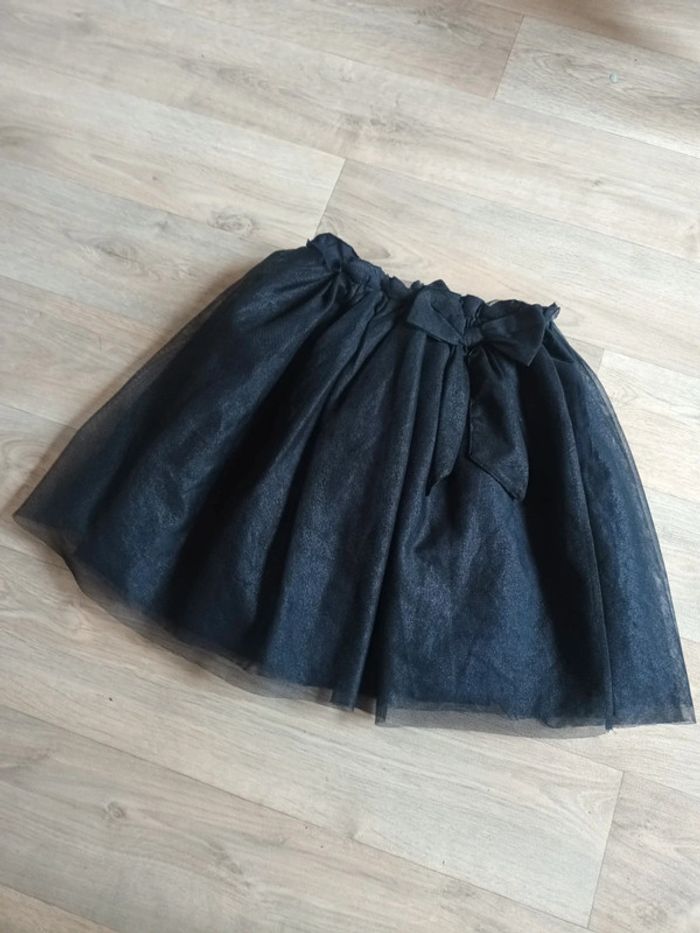 Jupe 10 ans cyrillus marine  en tulle grande qualité  Magnifique et neuf jamais porté