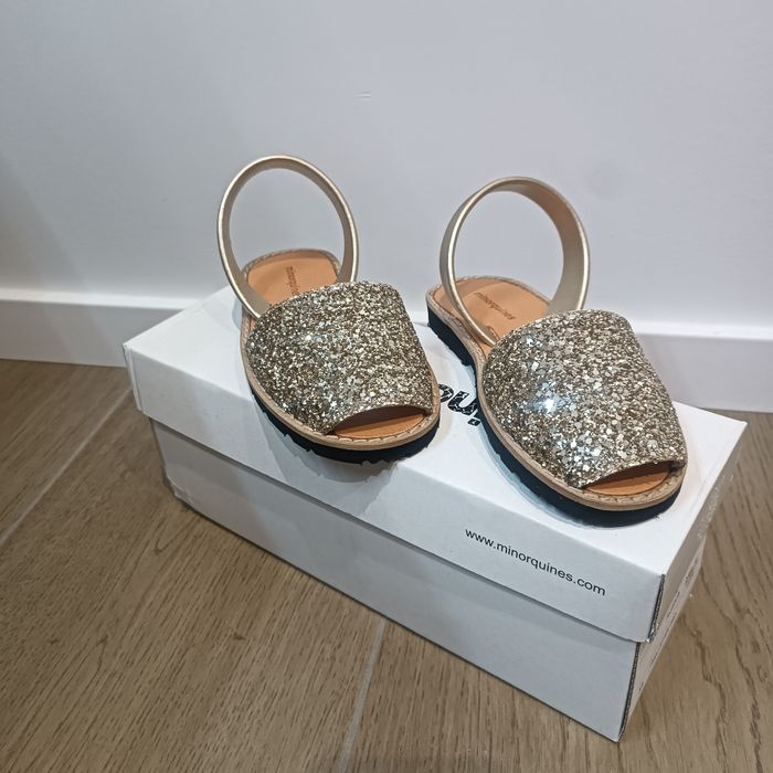 Sandales paillettes dorées Minorquines - photo numéro 2