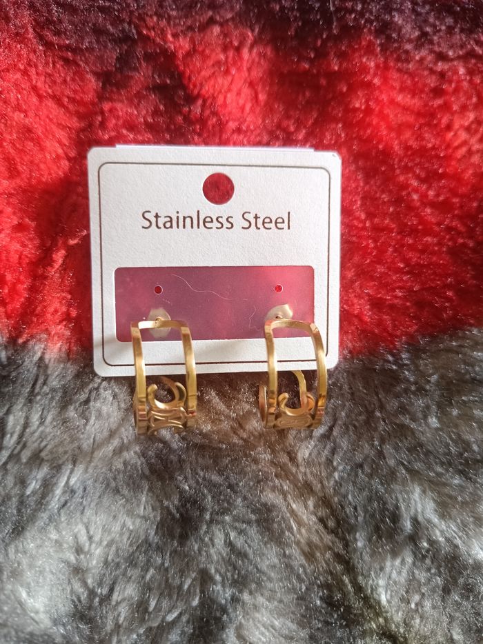 Boucle d'oreille