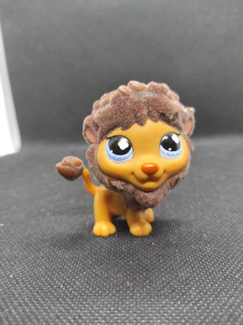 Little Petshop LPS lion 809 flocked édition spéciale #geektradelpslion