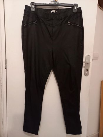 Pantalon simili