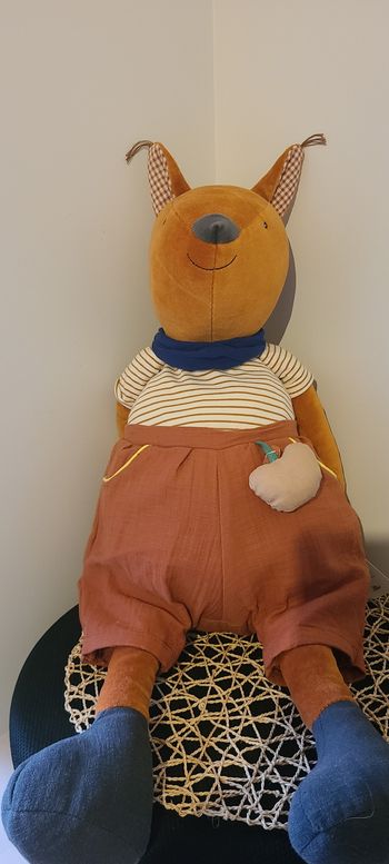 Moulin Roty Peluche géante d'activités Ecureuil Pomme des bois Moulin Roty