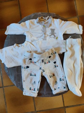 Lot vêtements hiver taille 6 mois