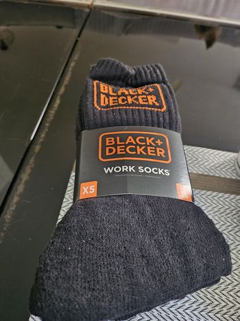 Lot de chaussettes neuve marque Black et decker pointure 43.45