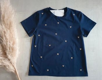 Tee-shirt cœur doré taille 8 ans