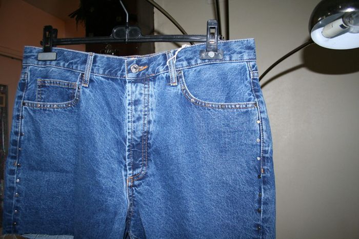 🌸Short denim cloutés Taille 44 "Mango" Mode 2023 neuf 🌸 - photo numéro 2