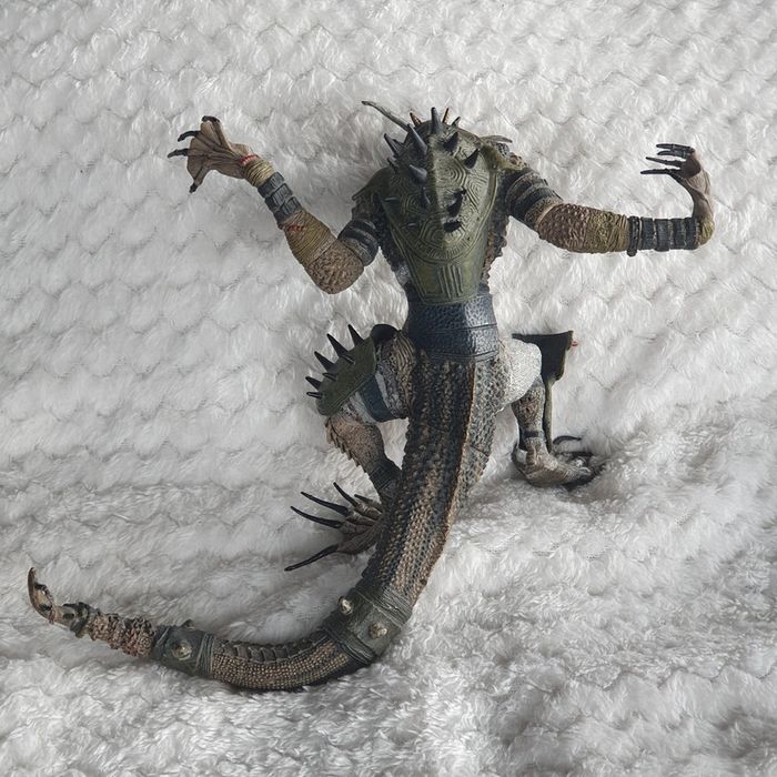 McFarlane Toys 6 Dragons Series 3 Komodo Clan 3 - photo numéro 2
