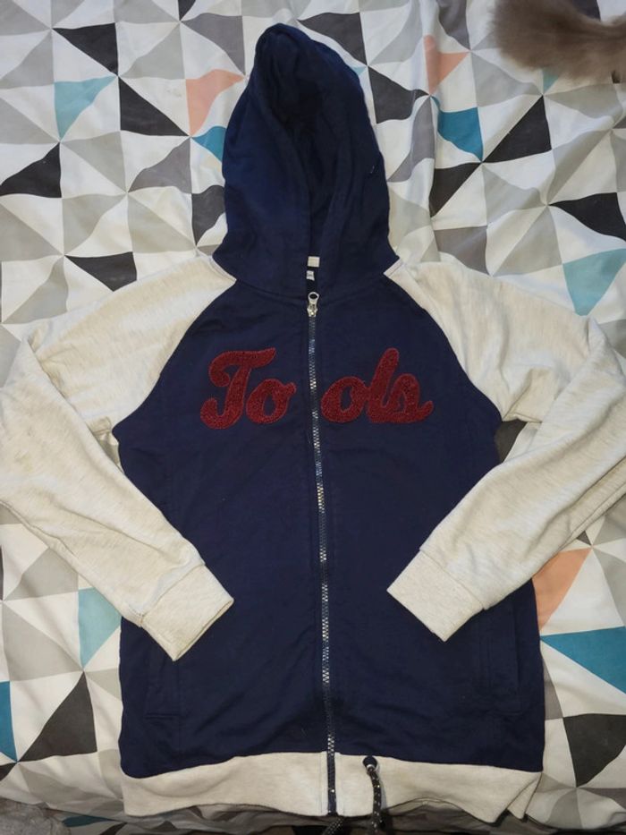 Veste à capuche 12ans
