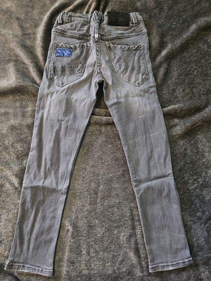 Jean skinny garçon 👦 7 ans (1) - photo numéro 2
