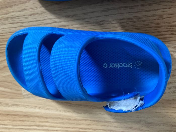 Sandales bleues - Pointure 24 / 25 - photo numéro 2