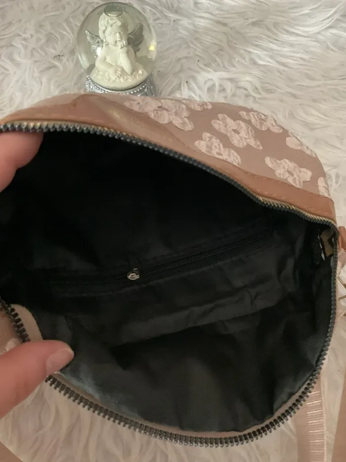 Sac banane fleuris neuve - photo numéro 4