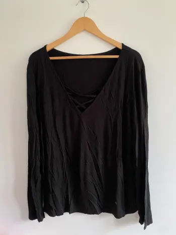 Haut noir manches longues grande taille curvy 4XL