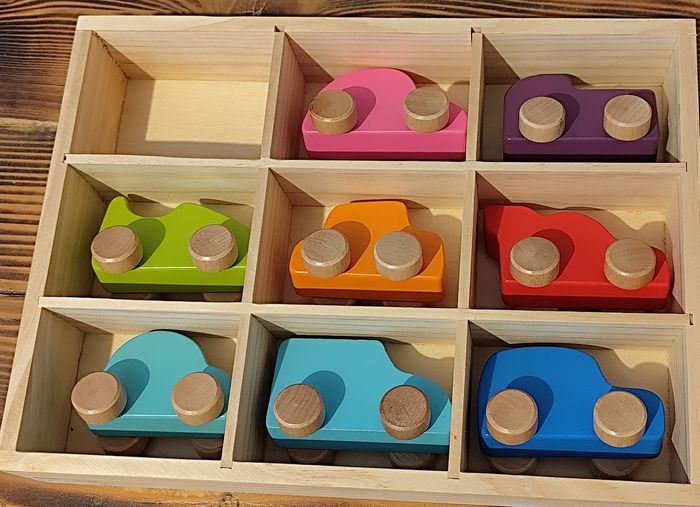 Lot de voitures en bois pour enfants (8 pièces) il