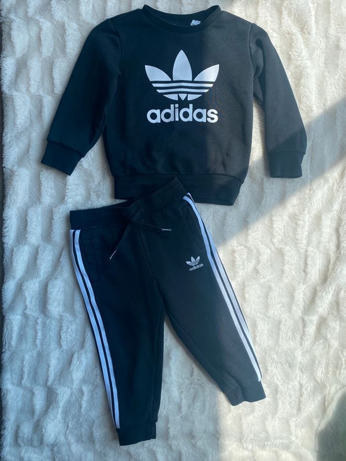 Ensemble adidas
