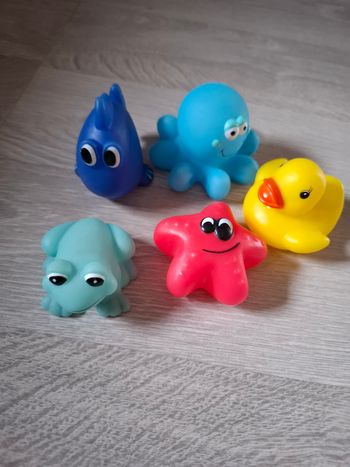 Lot de 5 jouets de bain 