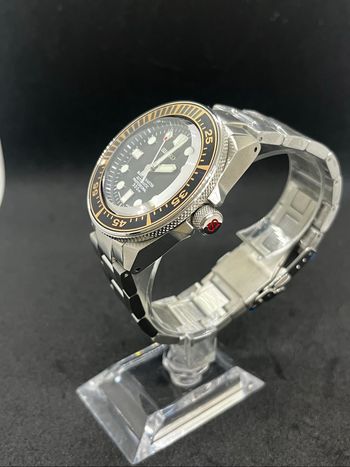 Montre custom 44mm automatique verre saphir