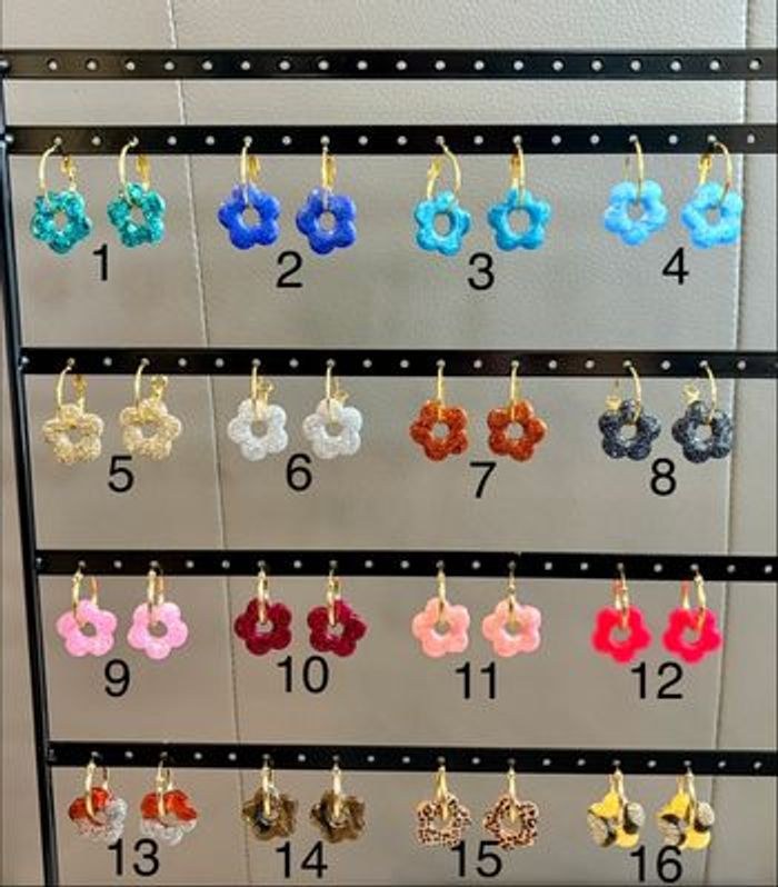 Créole et une paire de Charm interchangeables