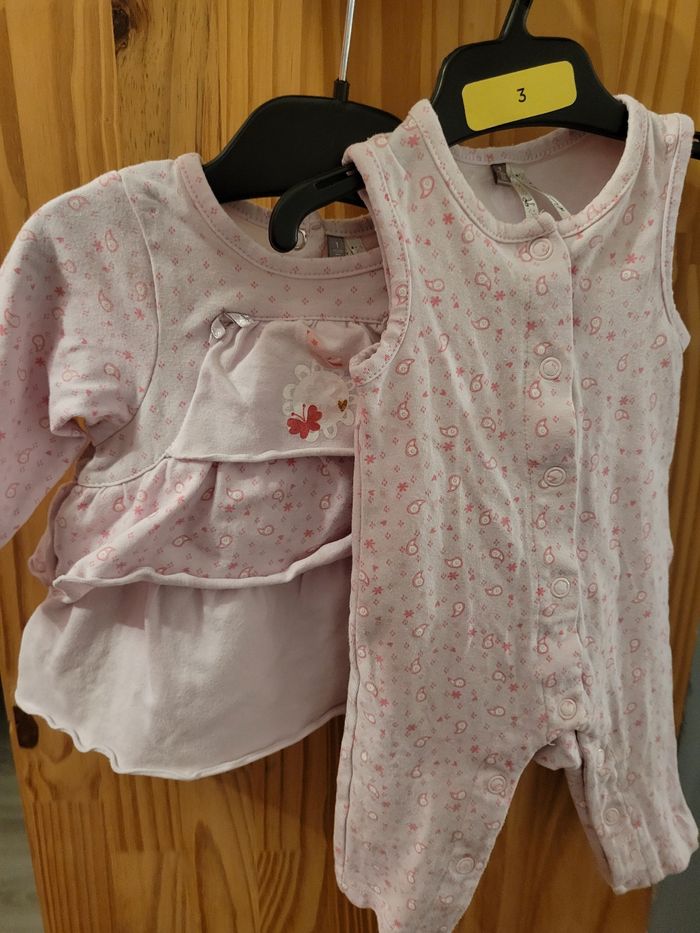 Ensemble fille 1 mois