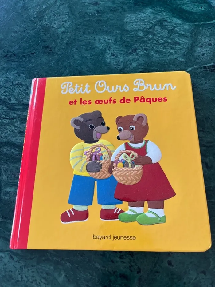 Livre petit ours brun et les œufs de Pâques