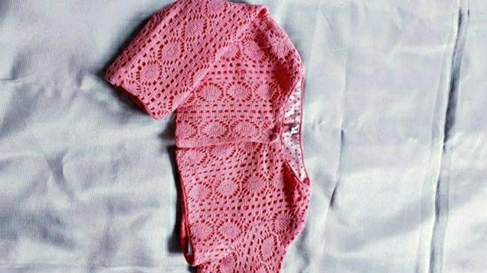 Boléro fuschsia effet crochet 9 mois - photo numéro 2