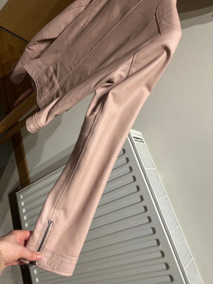 Veste Perfecto Rose en Cuir - photo numéro 10