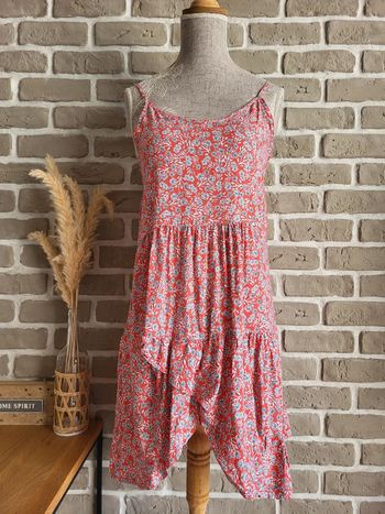 Robe courte rouge imprimé fleuri - bohème estival