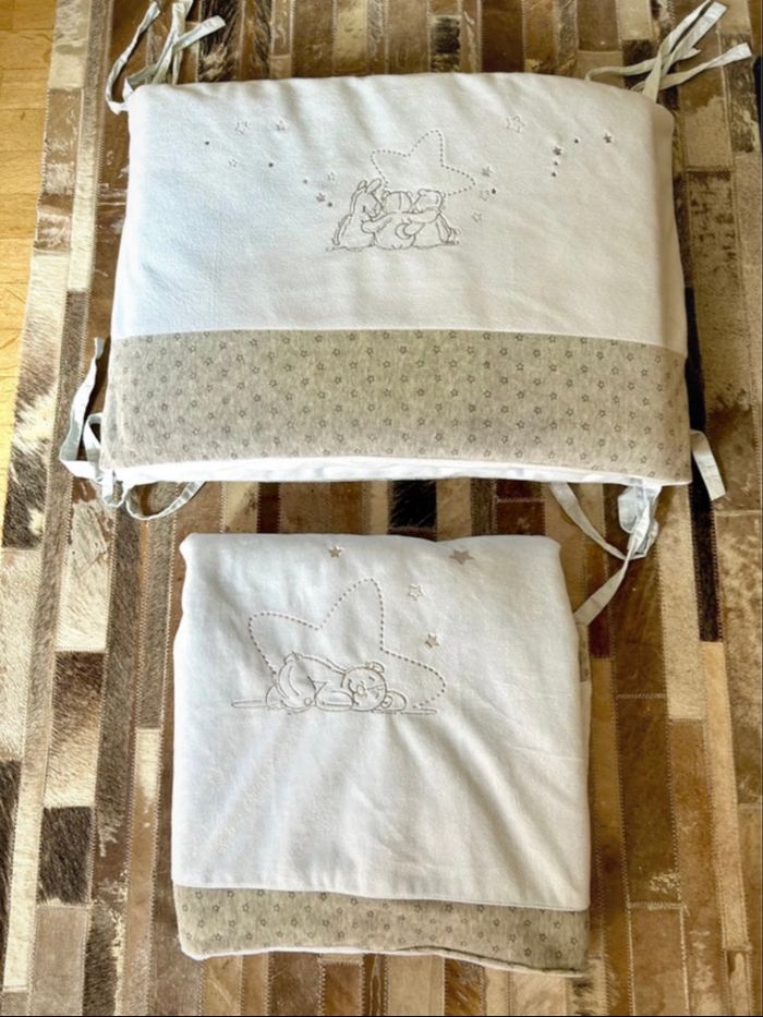 Lot chauffe biberon, porte bébé, tour de lit, couverture - photo numéro 1