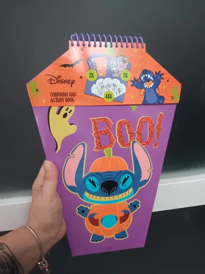Livre d’activités Disney Stitch Halloween