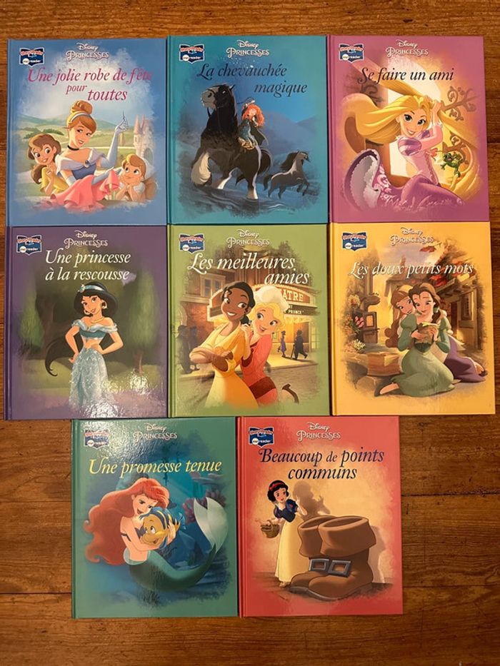 Lot de 8 albums bd livres Story Reader Walt Disney Princesses