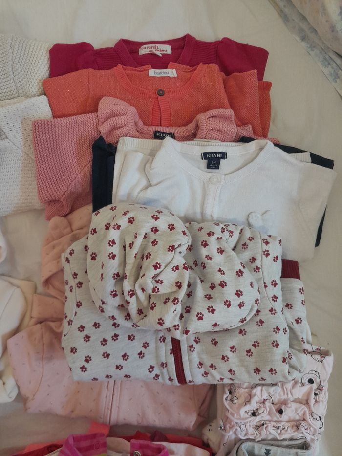 Lot vêtements fille  taille 6 mois - photo numéro 3