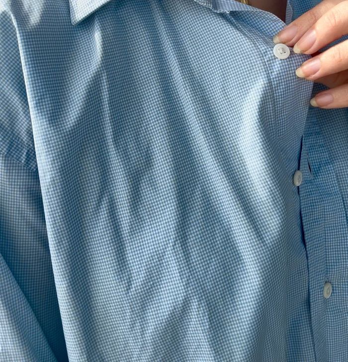 Chemise Alain Figaret à petits carreaux bleue et flanche taille L  très bon état - photo numéro 2