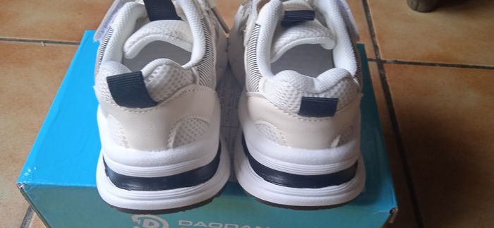 Basket fille neuf - photo numéro 4