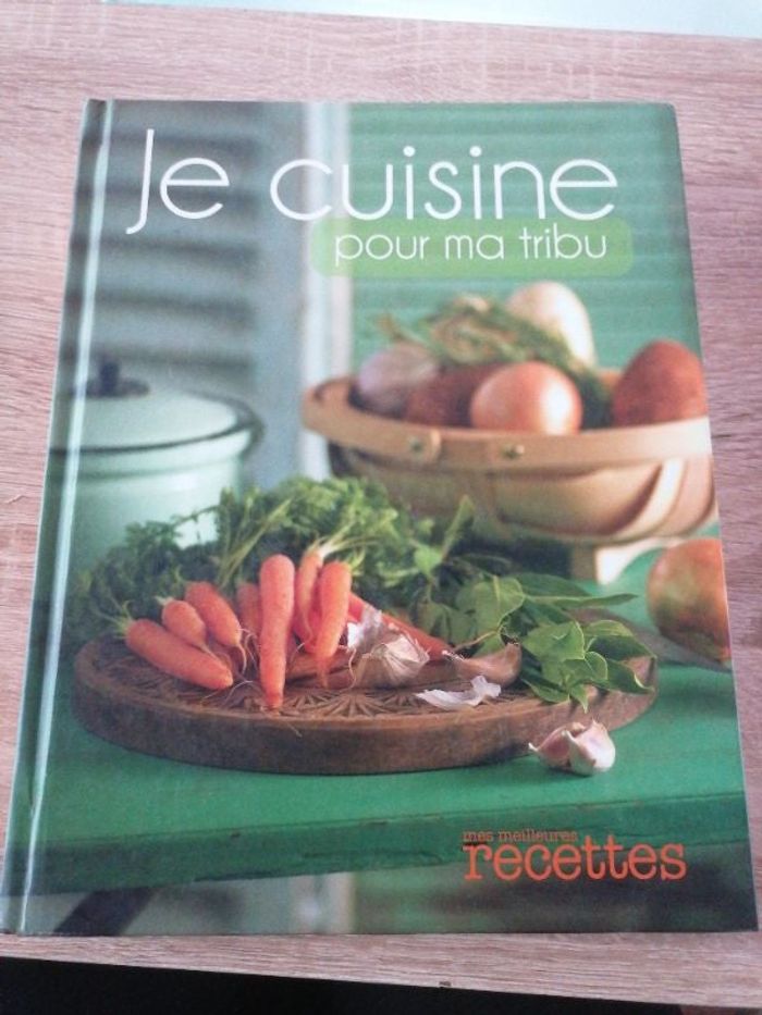 Livre recettes "je cuisine pour ma tribu"