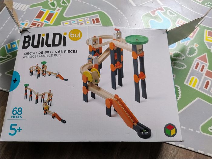 Circuit de billes 68 pièces par Oxybul à partir de 5 ans