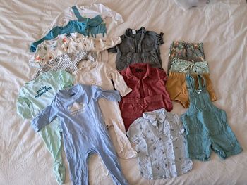 Lot vêtements été bébé garçon 9 mois