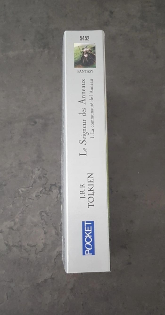 Livre le seigneur des anneaux - photo numéro 3