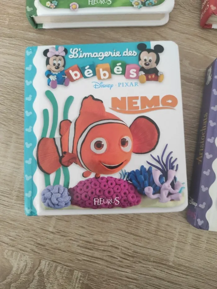 Lit de livres l'imagerie des bébés - photo numéro 3