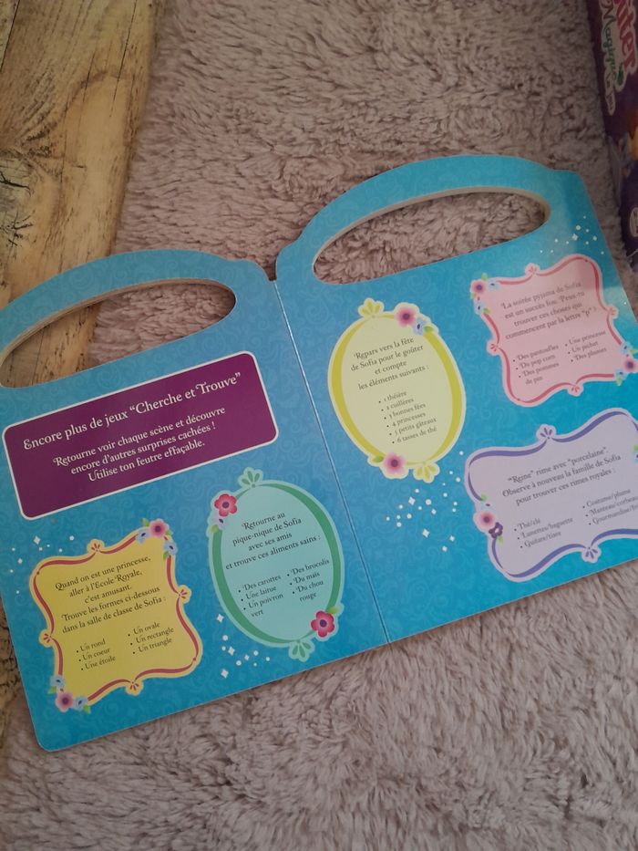 Lot  princesse Sofia disney 🎄 jeu, livre, coffret 3dvd, bijoux et perles - photo numéro 5