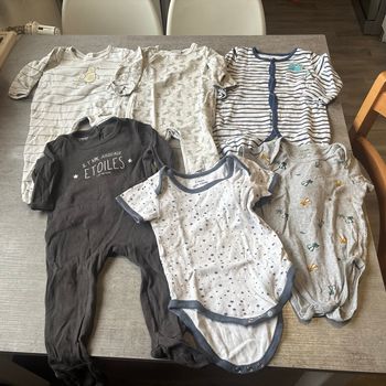 Lot pyjama 9 mois