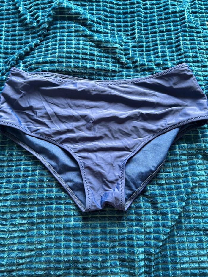 Bas de maillot bleu