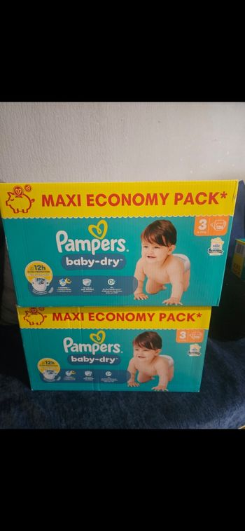 Couches Pampers taille 3