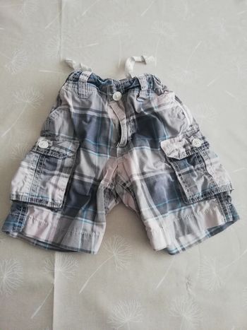 Bermuda 2 ans à carreaux tape à l'oeil