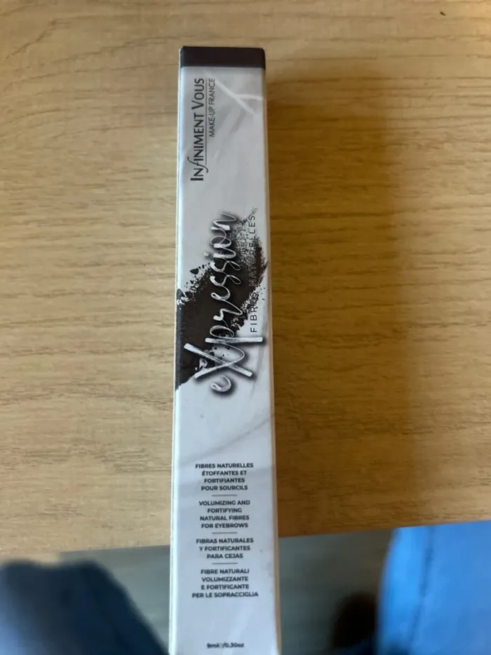 Bien lire l’annonce Fibres naturelles pour sourcils plusieurs teintes 20 euros l’unité - photo numéro 5