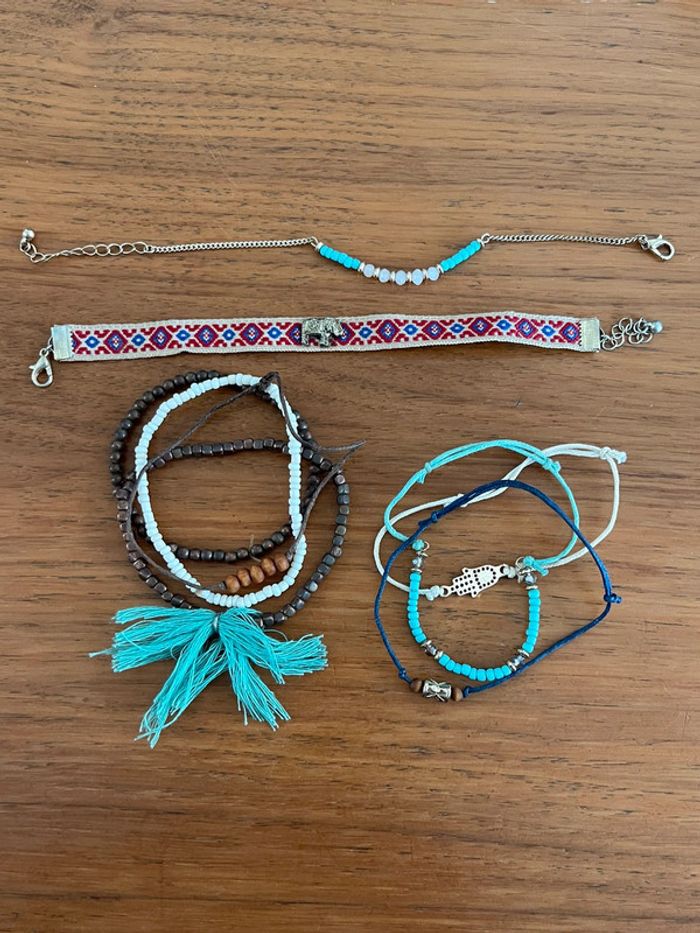 Ensemble de bracelets ethniques
