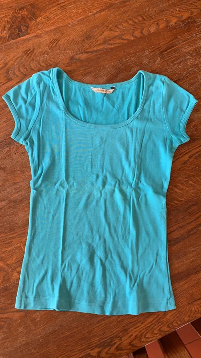 Lit de 2 Tee shirts - photo numéro 3