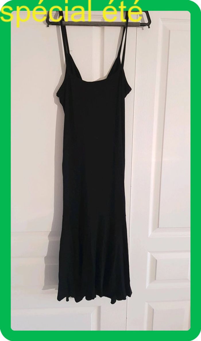 Robe longue noire taille 40 - photo numéro 3