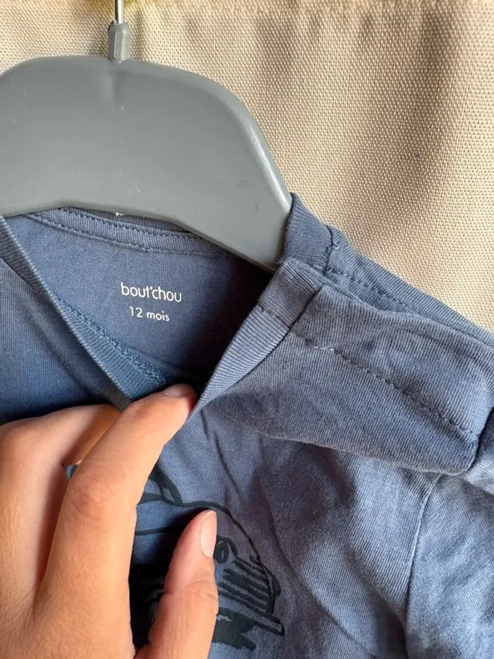 T-shirt 👕 12 mois - photo numéro 2