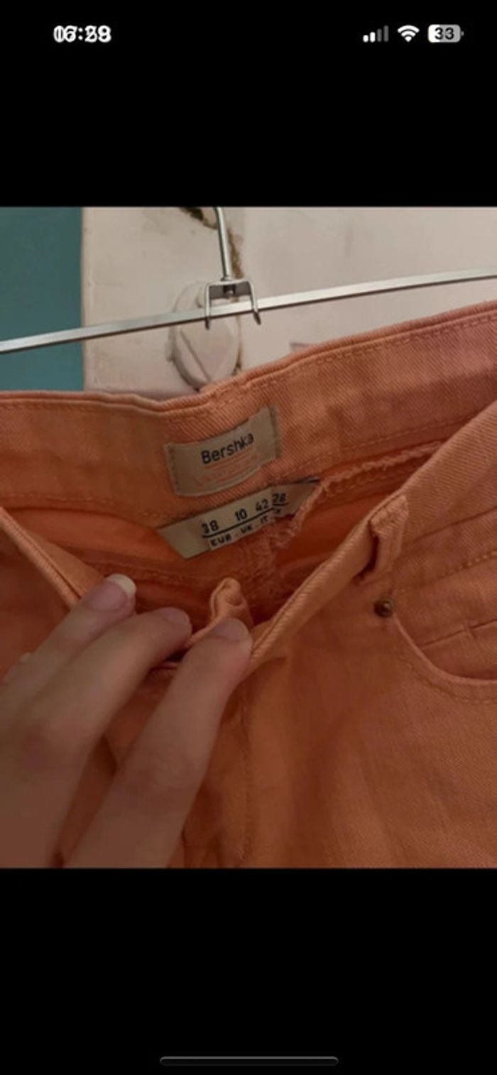 Short Bershka taille 38 - photo numéro 3