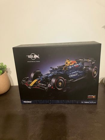 Lego RedBull f1 jamais déballé